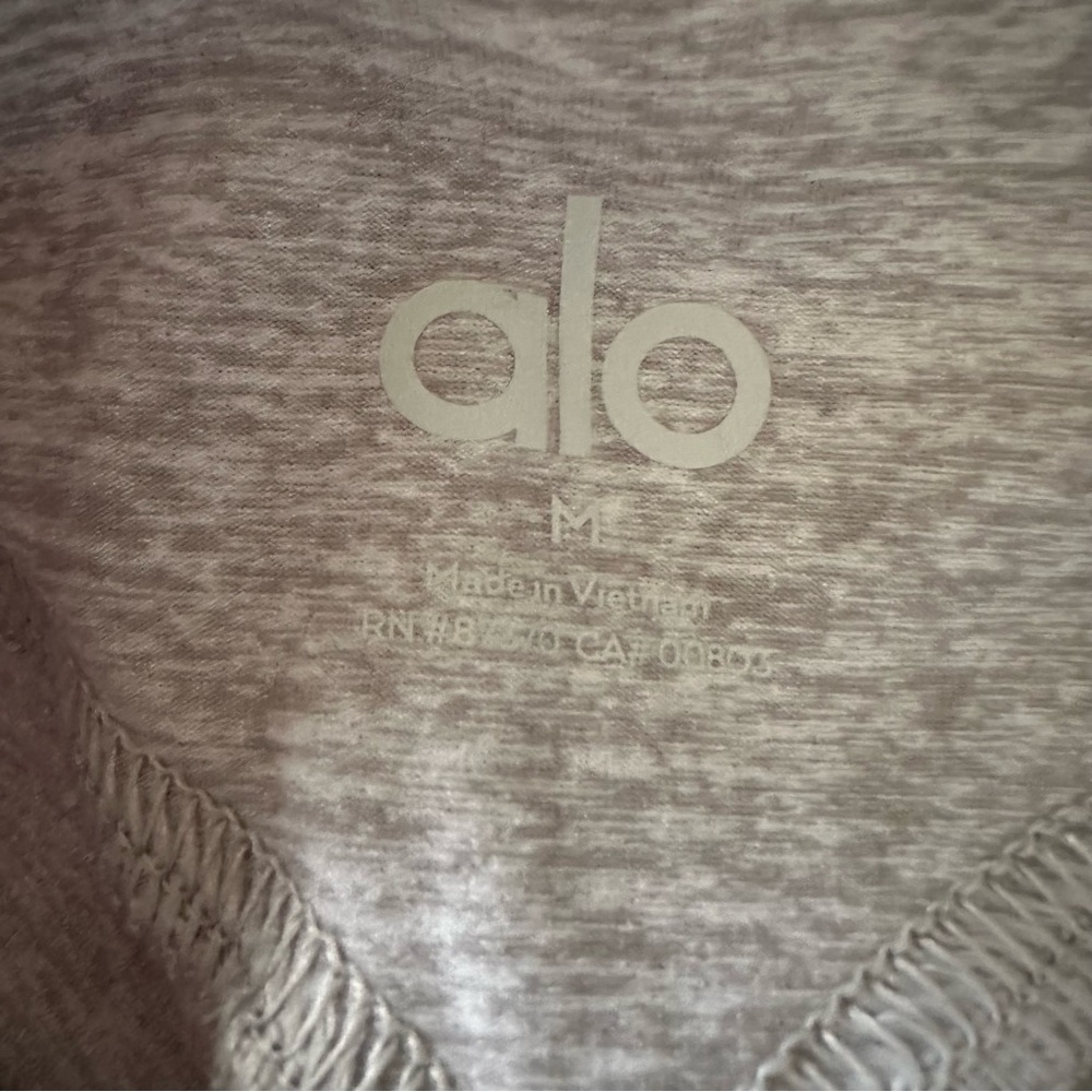 NWOT ALO YOGA High-Waist Alosoft Lounge Legging in Grey sz M - Picture 8 of 9